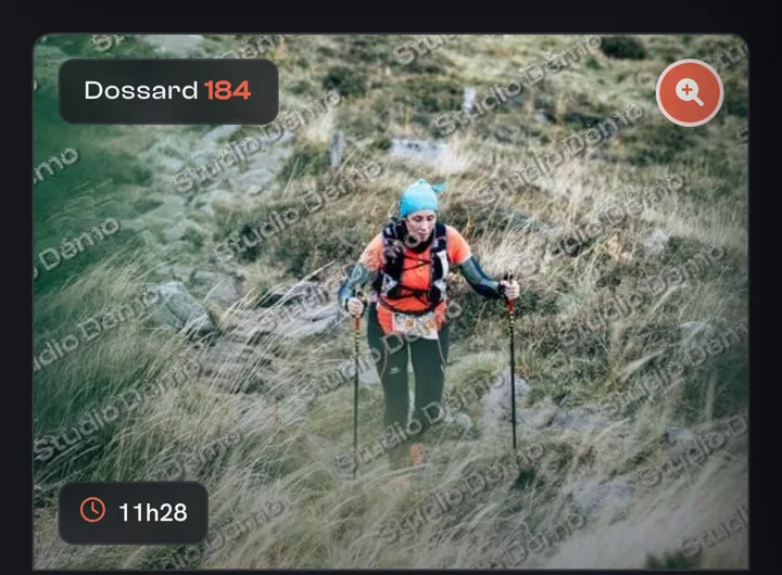 Photo d'une galerie vue par un coureur : aperçu filigrané au nom du studio, dossard 184 et heure 11h28